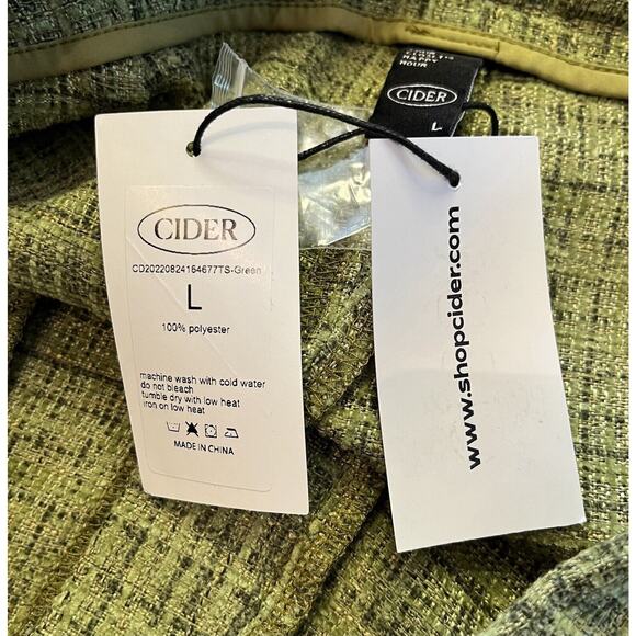 NWT Cider, Green, Cargo Pockets, Wide Leg Pants, Flat Front Pockets, Size Lrg - Picture 8 of 10